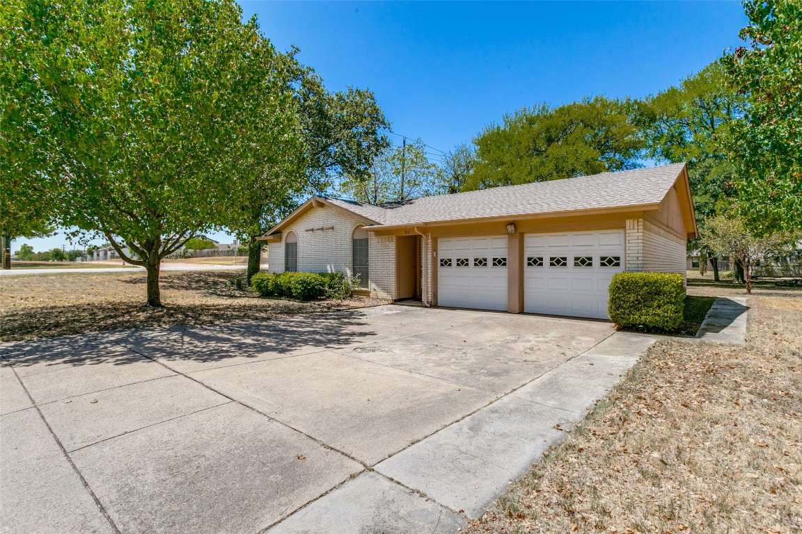 801 Charleston Drive Bedford TX 76022