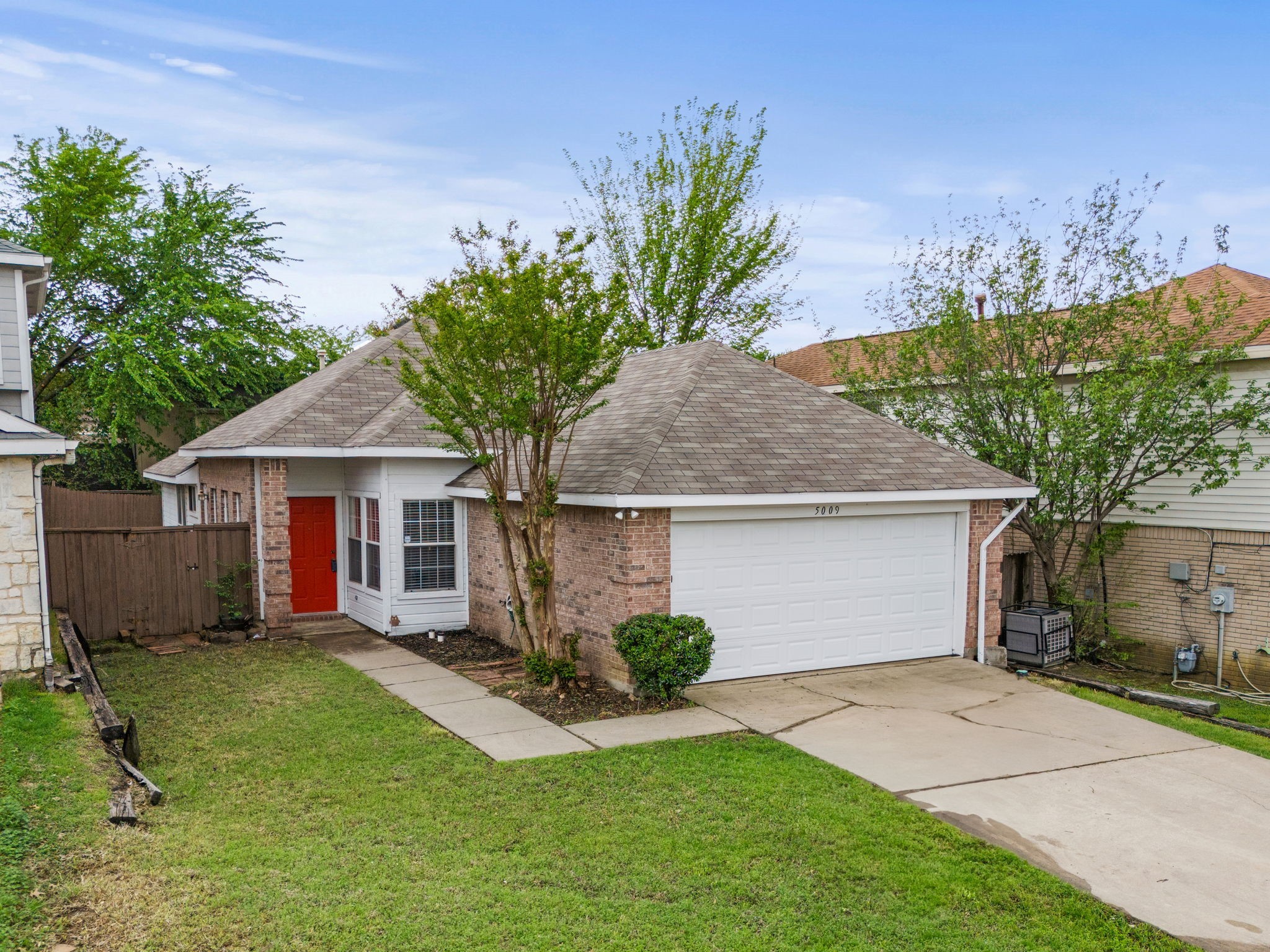5009 Bay View Garland TX 75043