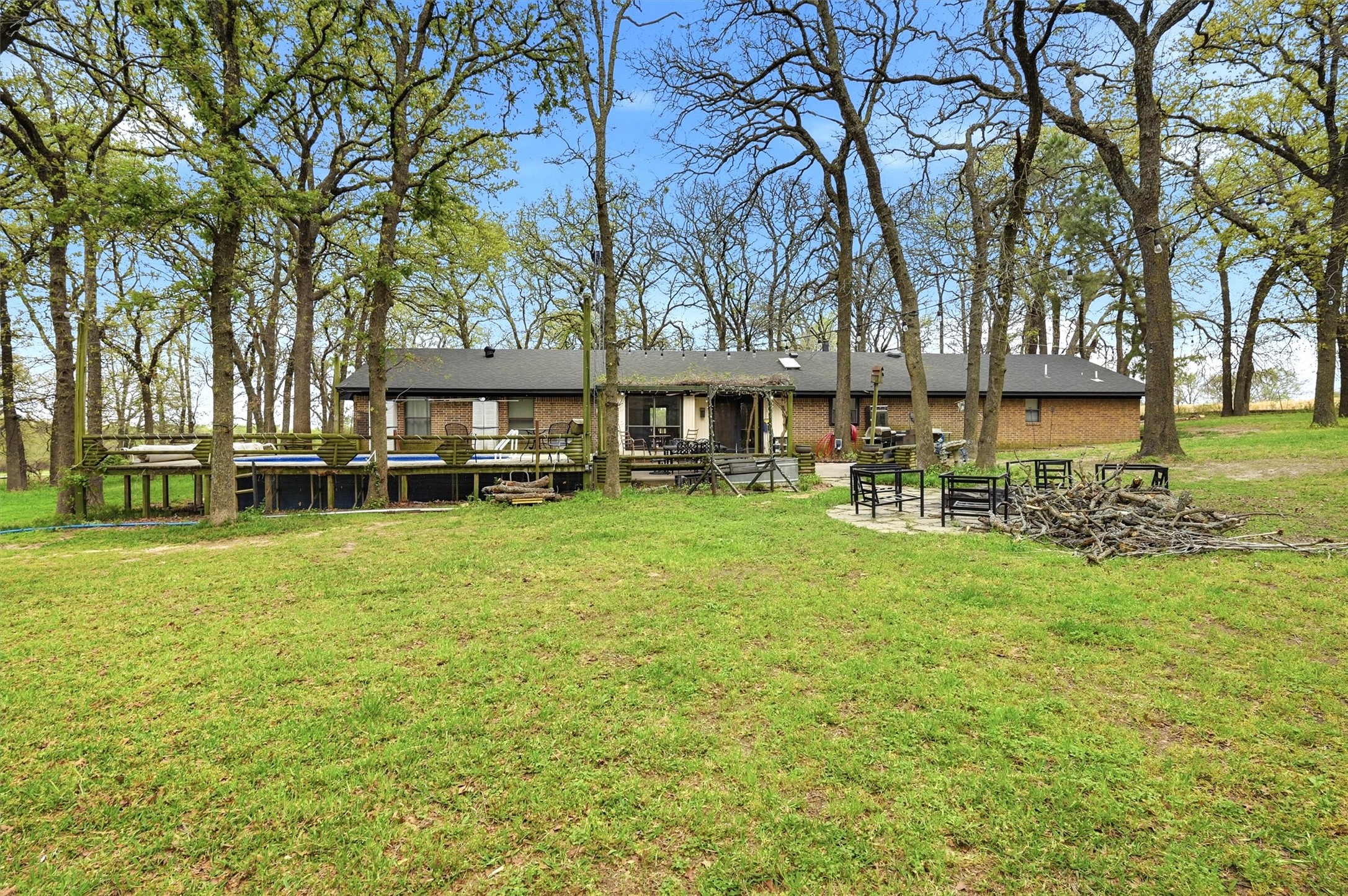 711 County Road 162 Gainesville TX 76240
