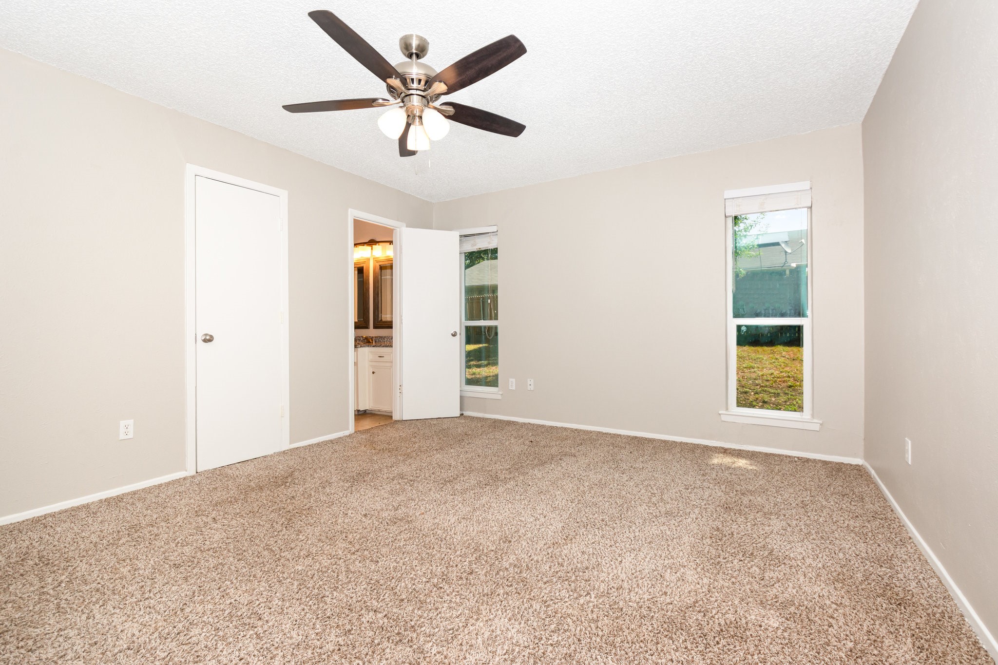 6908 Briardale Drive North Richland Hills TX 76182