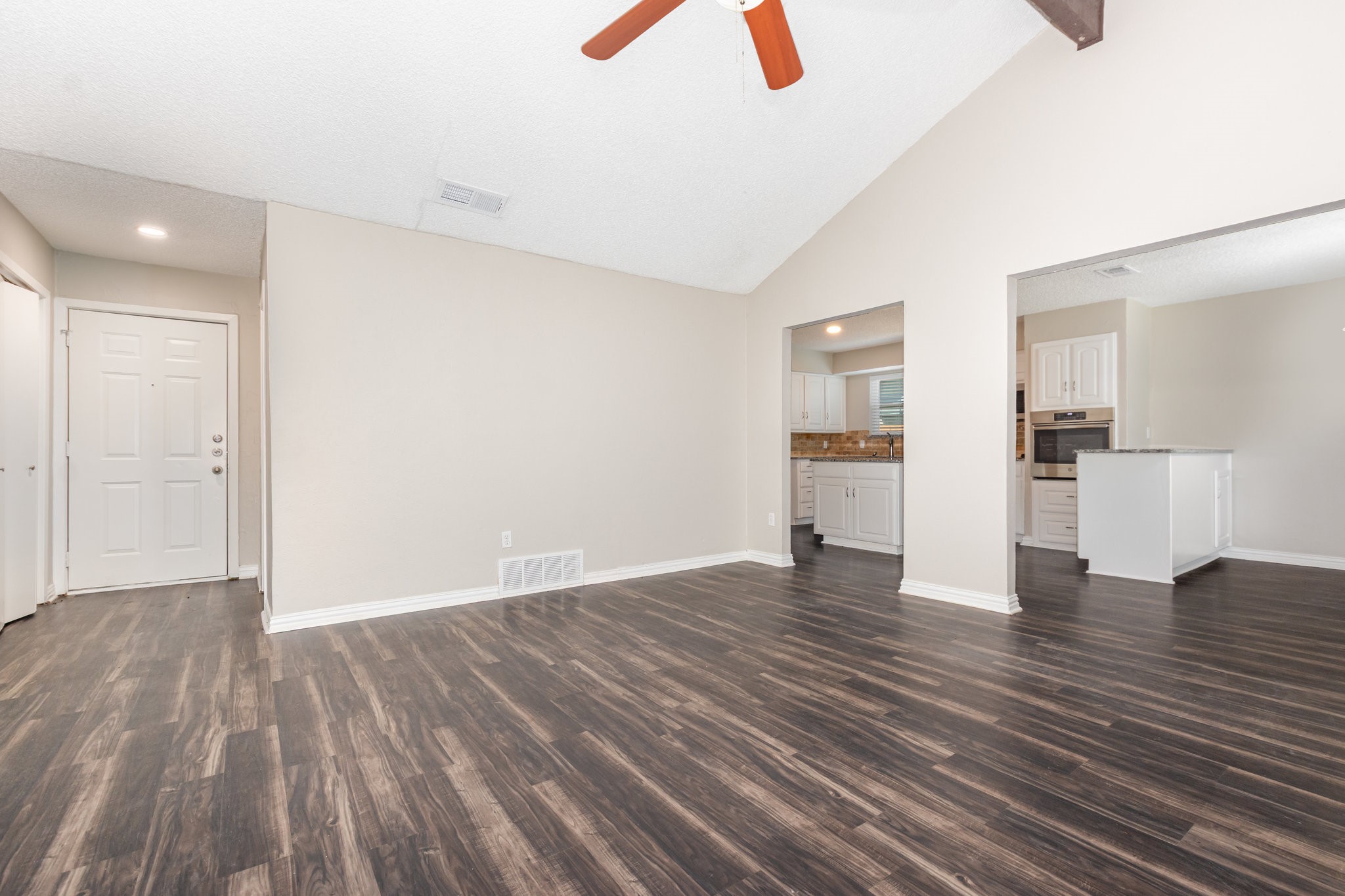 6908 Briardale Drive North Richland Hills TX 76182