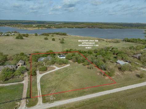 299 Briar Creek Lane Bowie TX 76230