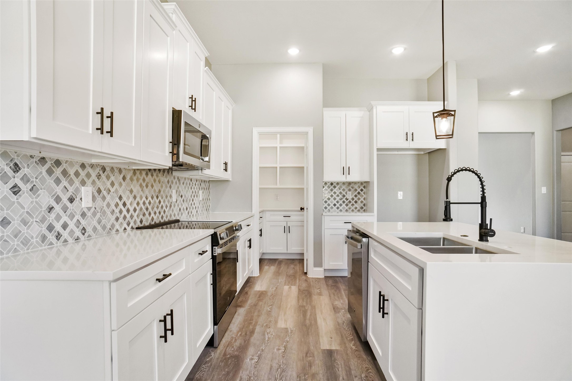 4913 Wichita Street Granbury TX 76048