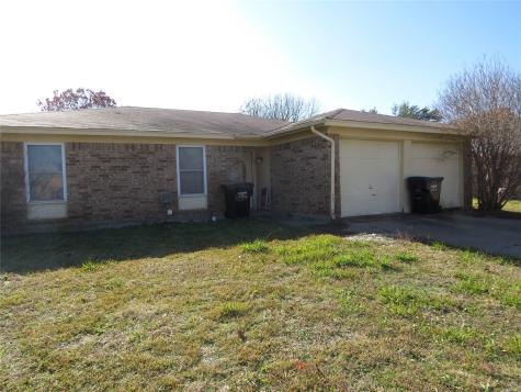 1705 La Fontaine Lane Greenville TX 75402