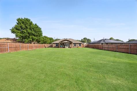 3928 Country Meadows Circle Granbury TX 76049