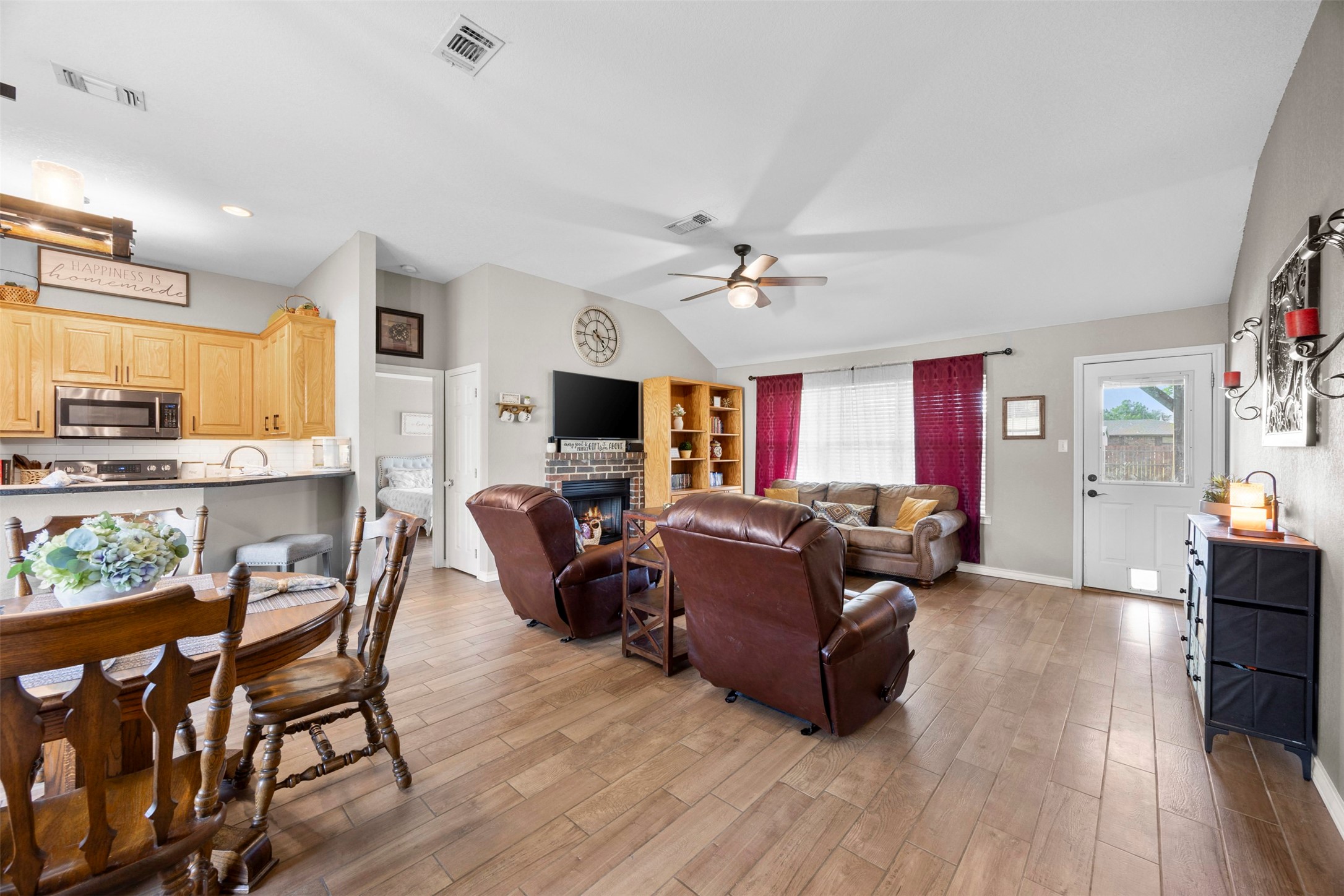 3928 Country Meadows Circle Granbury TX 76049