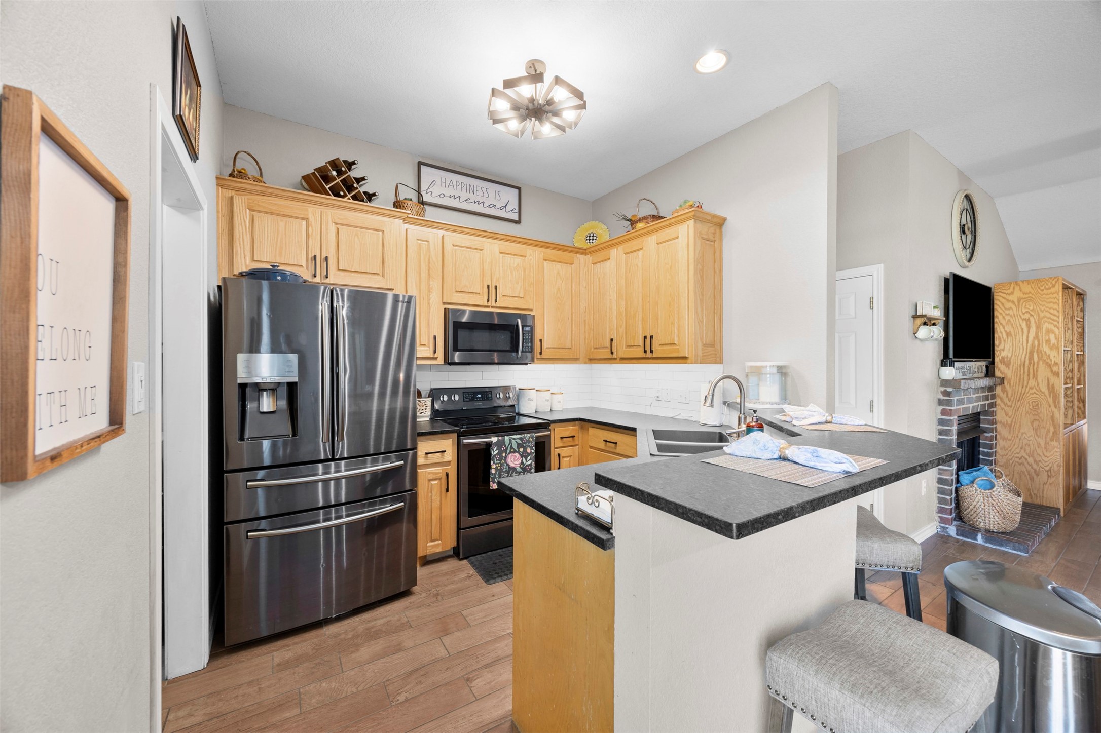 3928 Country Meadows Circle Granbury TX 76049