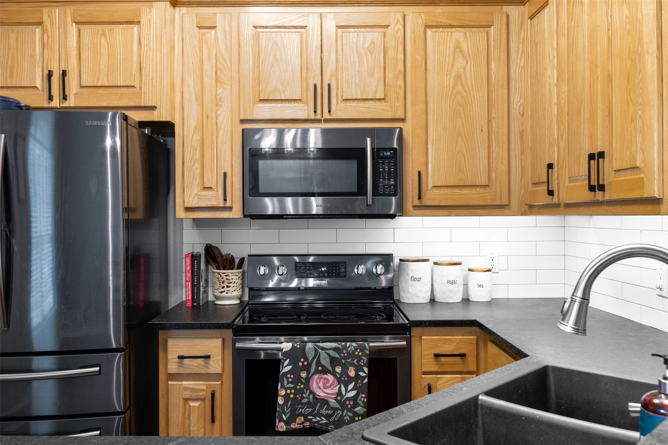 3928 Country Meadows Circle Granbury TX 76049