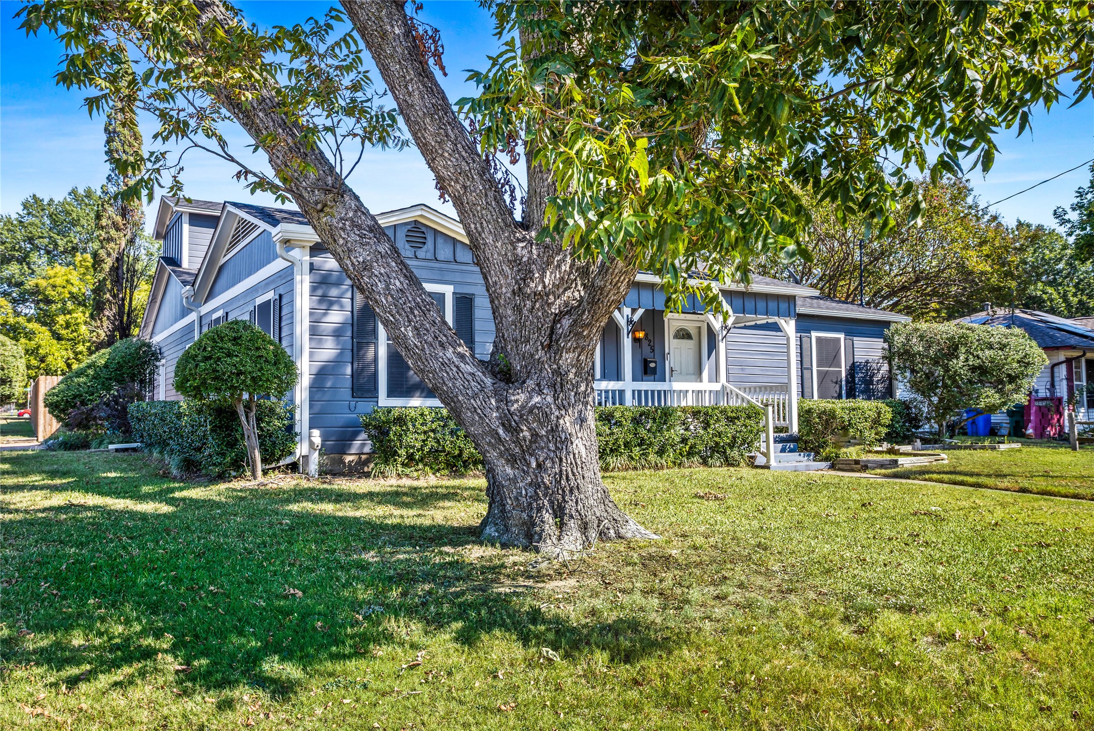 1825 N Highland Avenue Sherman TX 75092