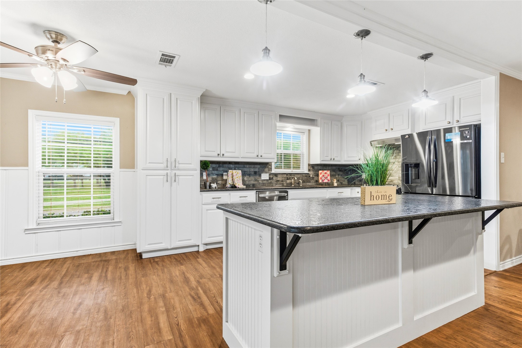 1825 N Highland Avenue Sherman TX 75092