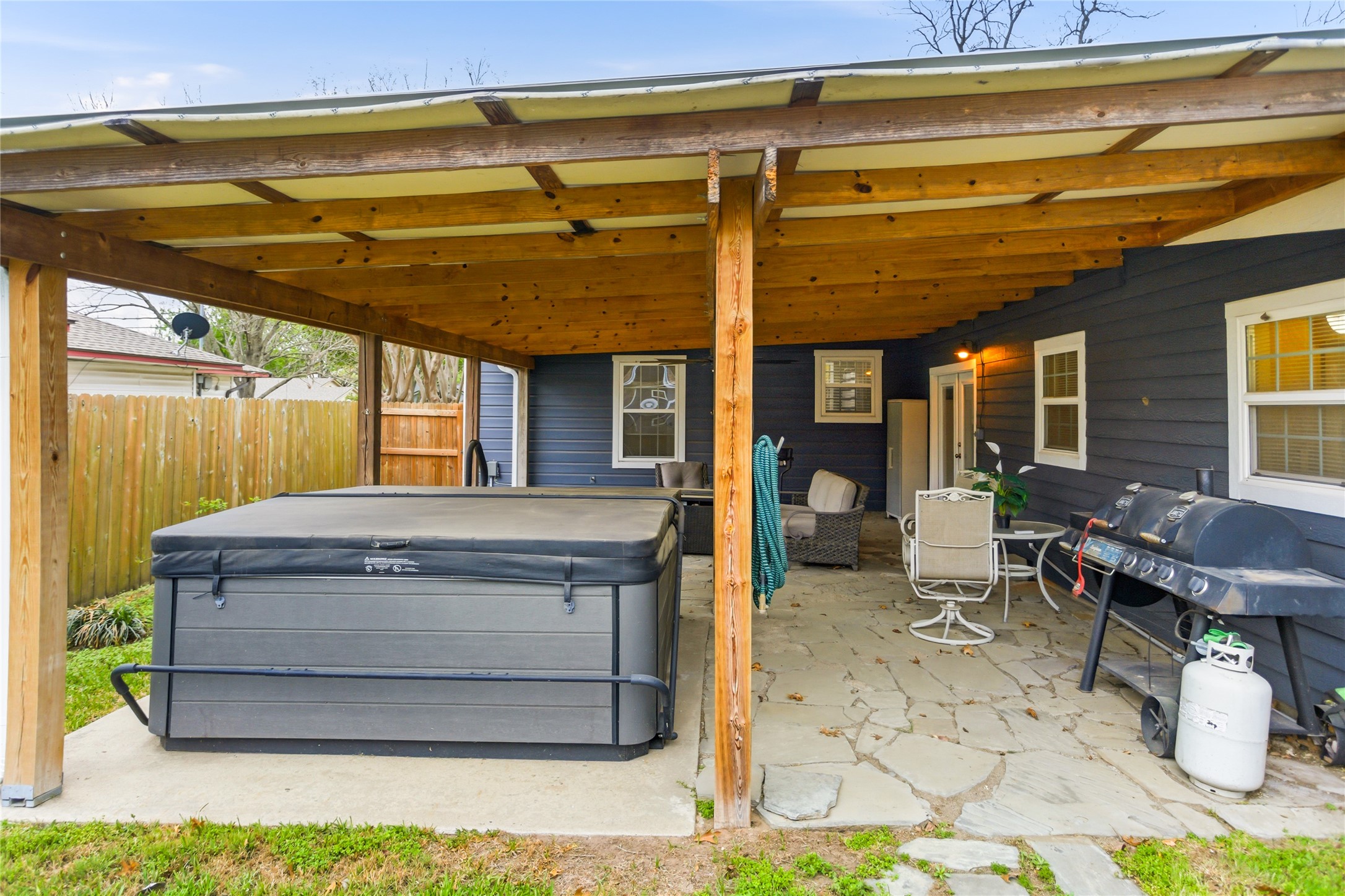 1825 N Highland Avenue Sherman TX 75092