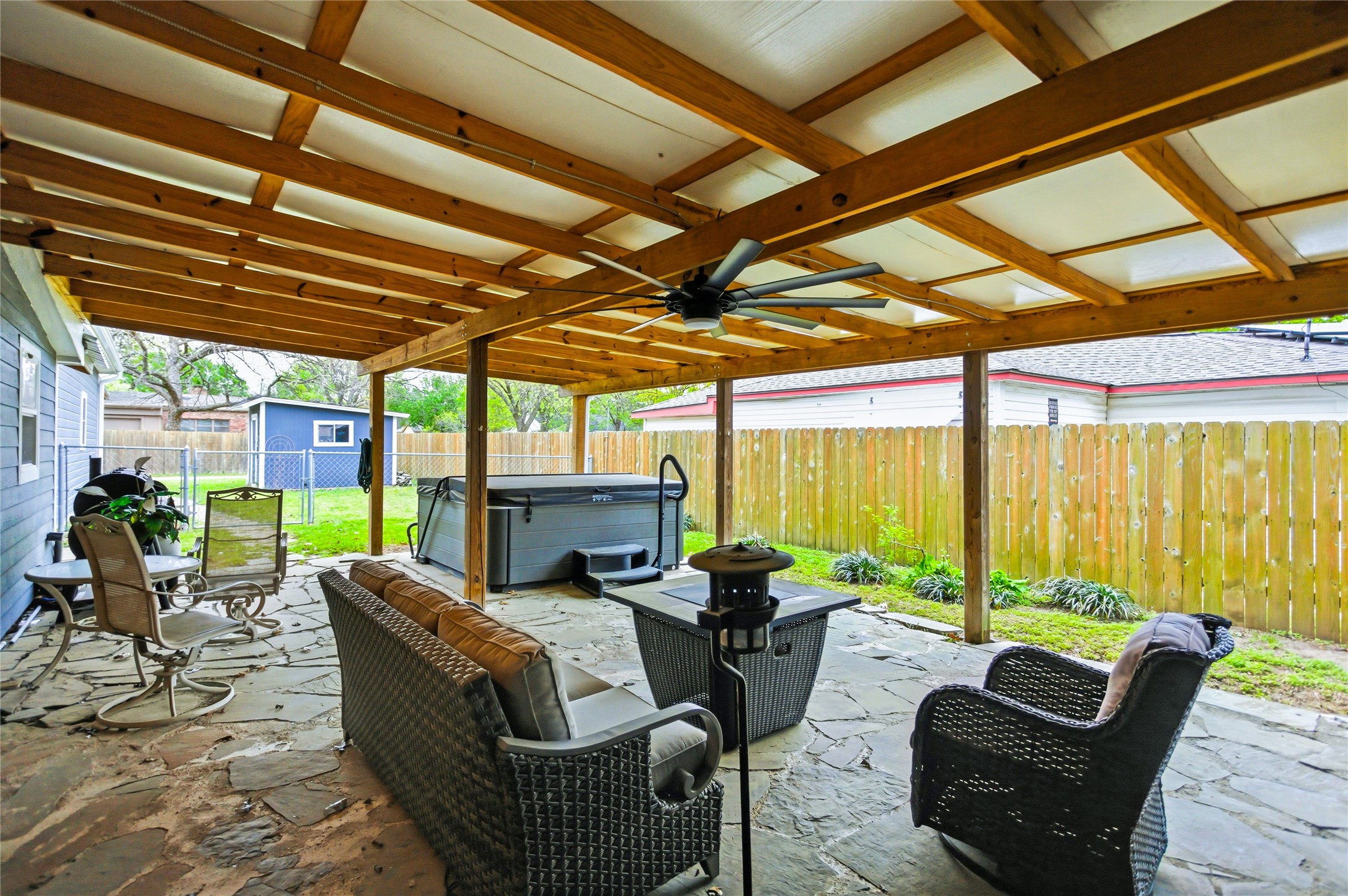 1825 N Highland Avenue Sherman TX 75092