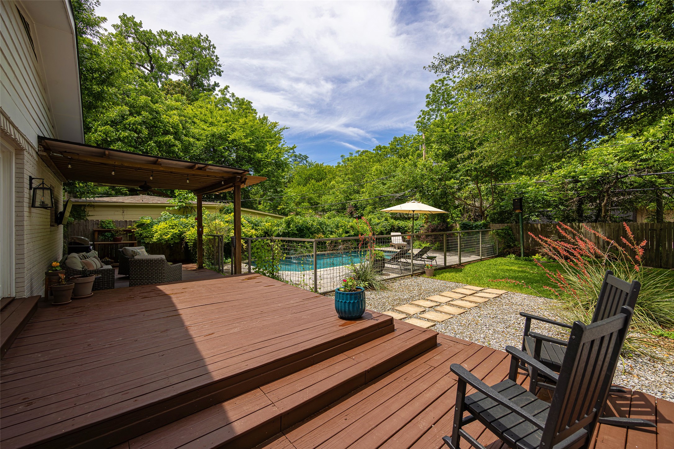 10405 Lake Gardens Drive Dallas TX 75218