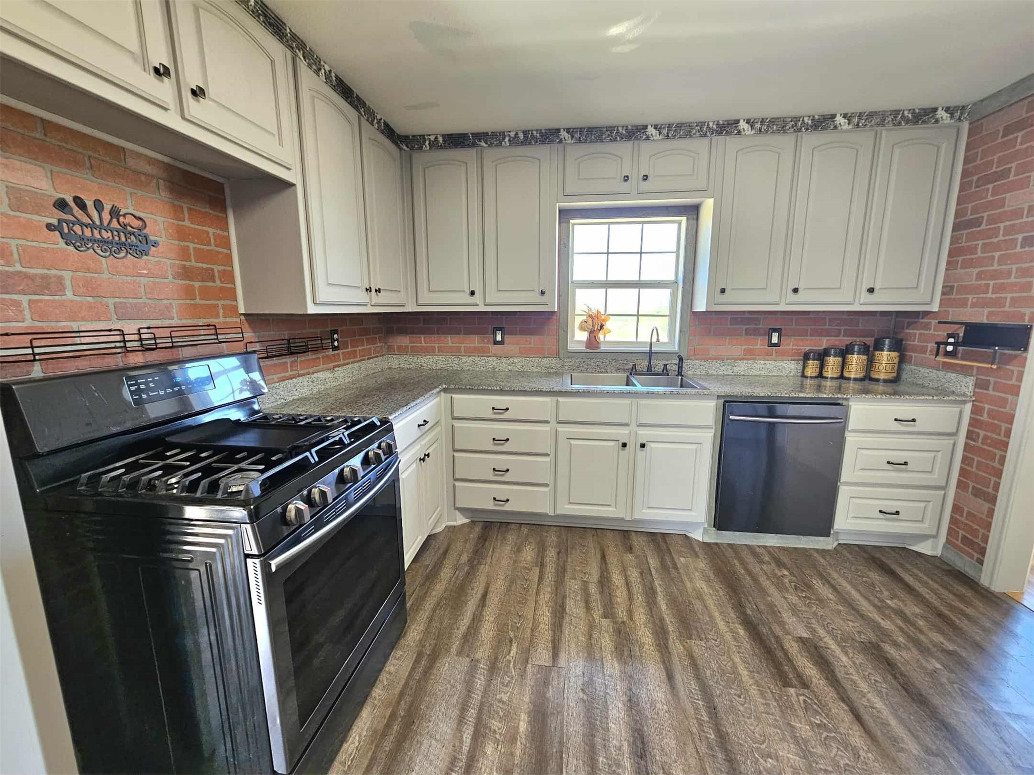 225 Hcr 3242 Hubbard TX 76648