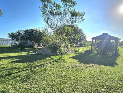 225 Hcr 3242 Hubbard TX 76648