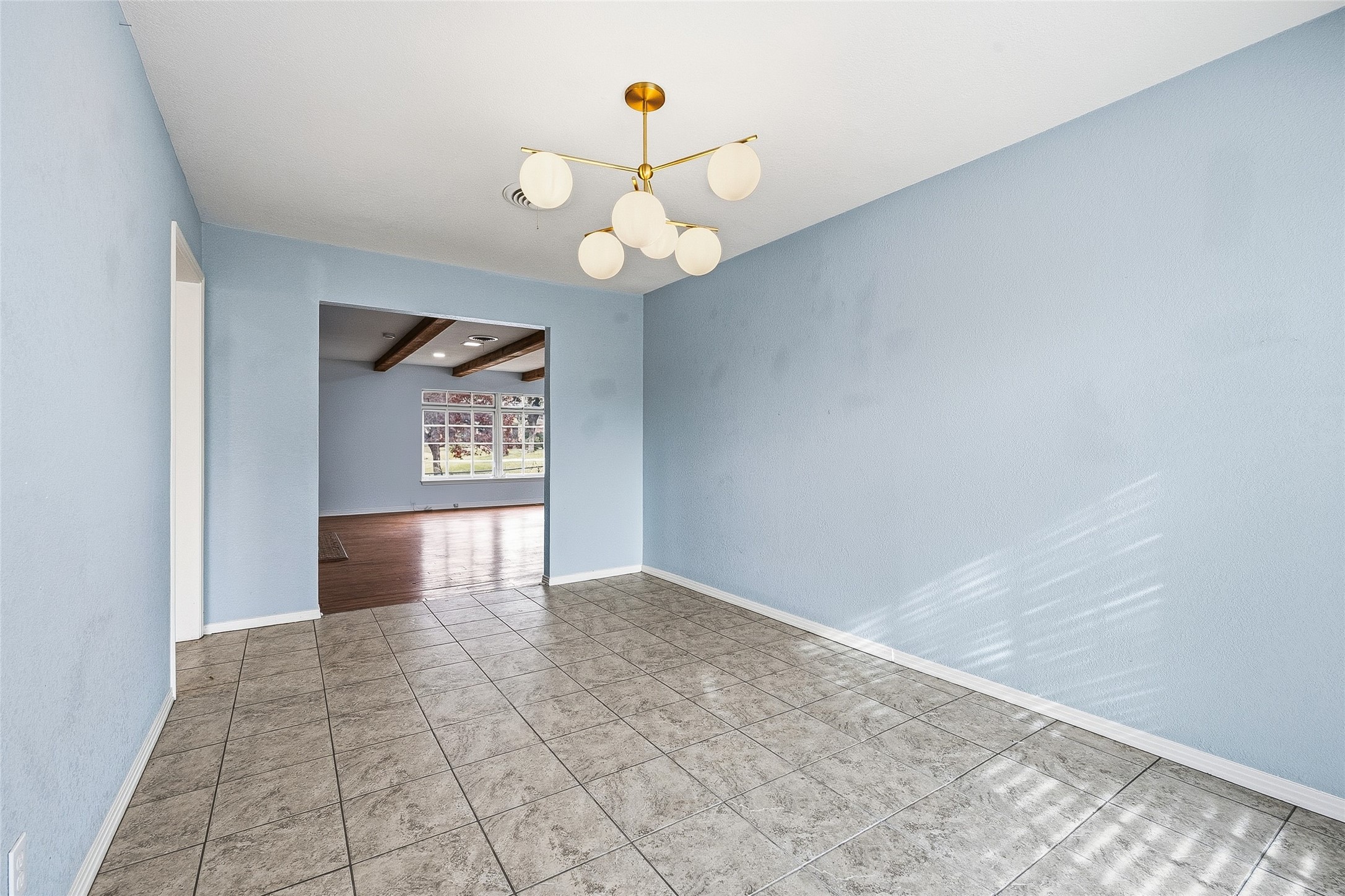 1901 Bluebird Avenue Fort Worth TX 76111
