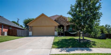905 Oakmont Drive Ennis TX 75119