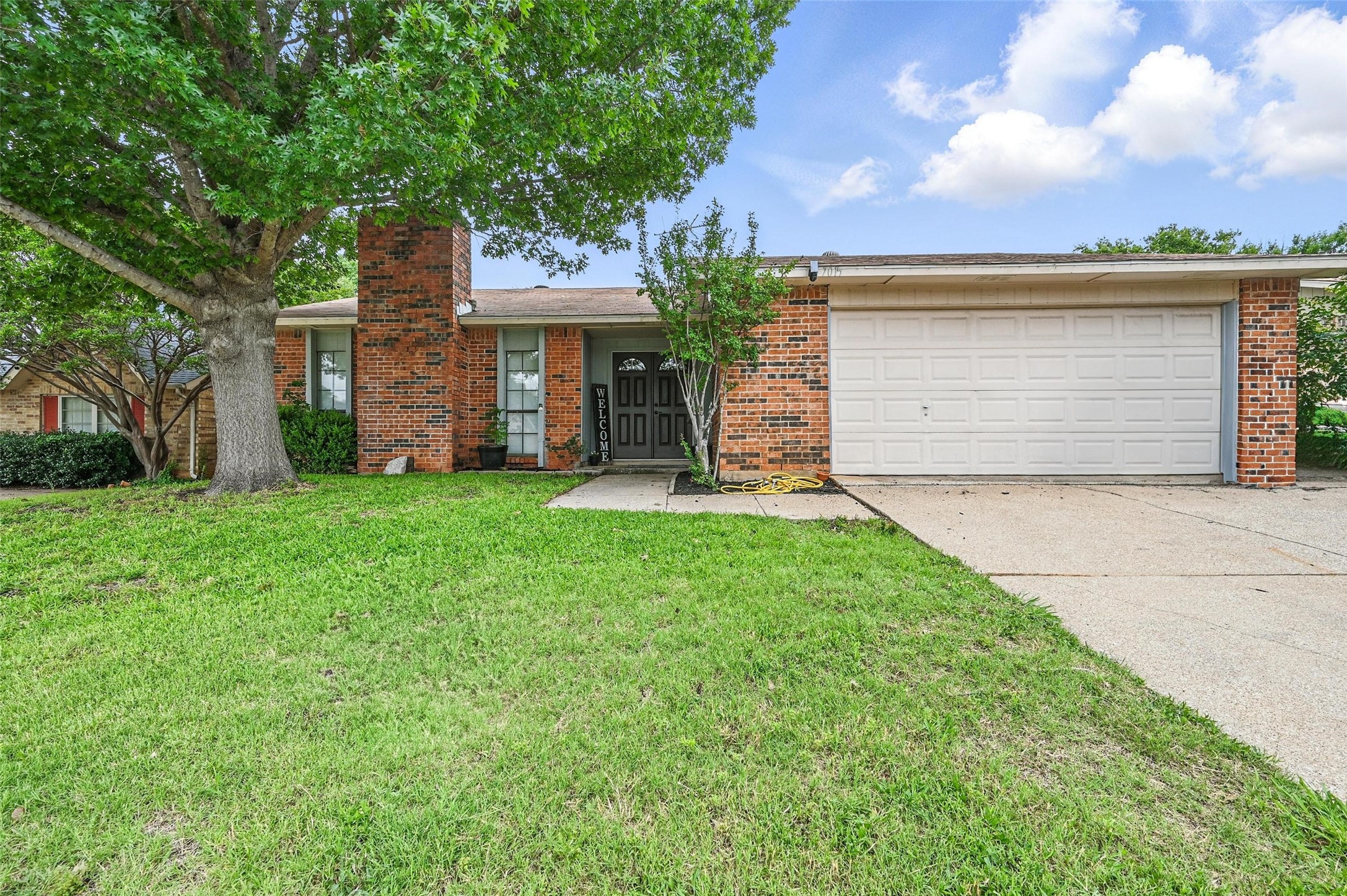 7015 Forestview Drive Arlington TX 76016