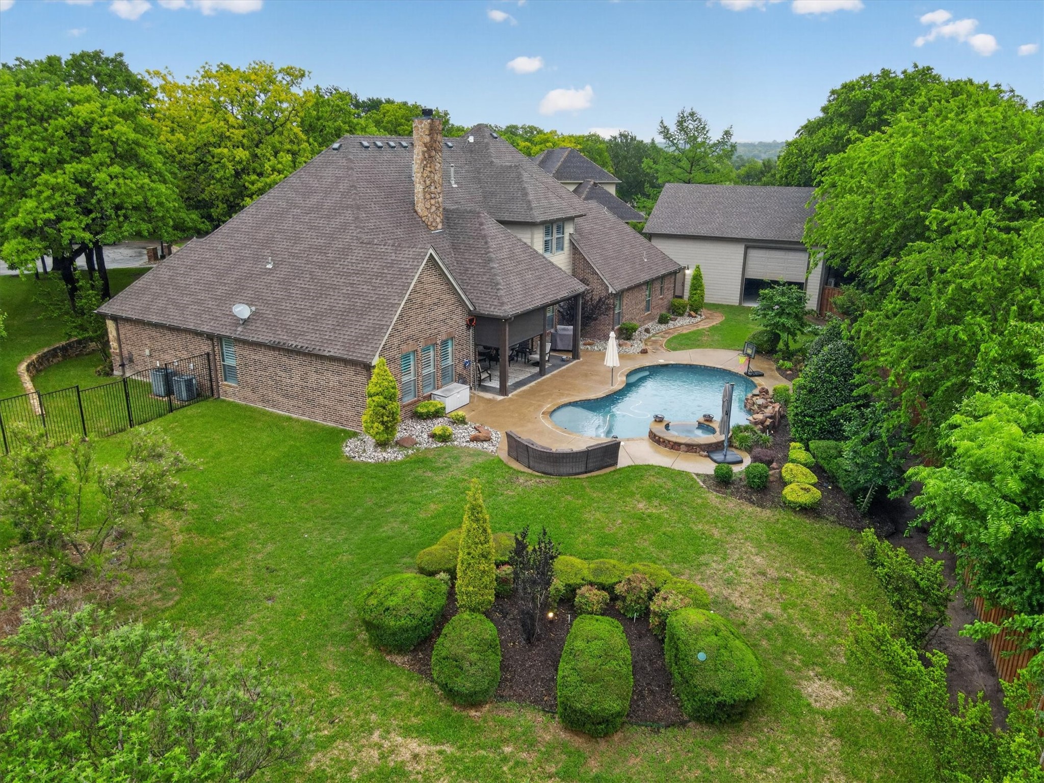1005 Meadow Lark Lane Weatherford TX 76087