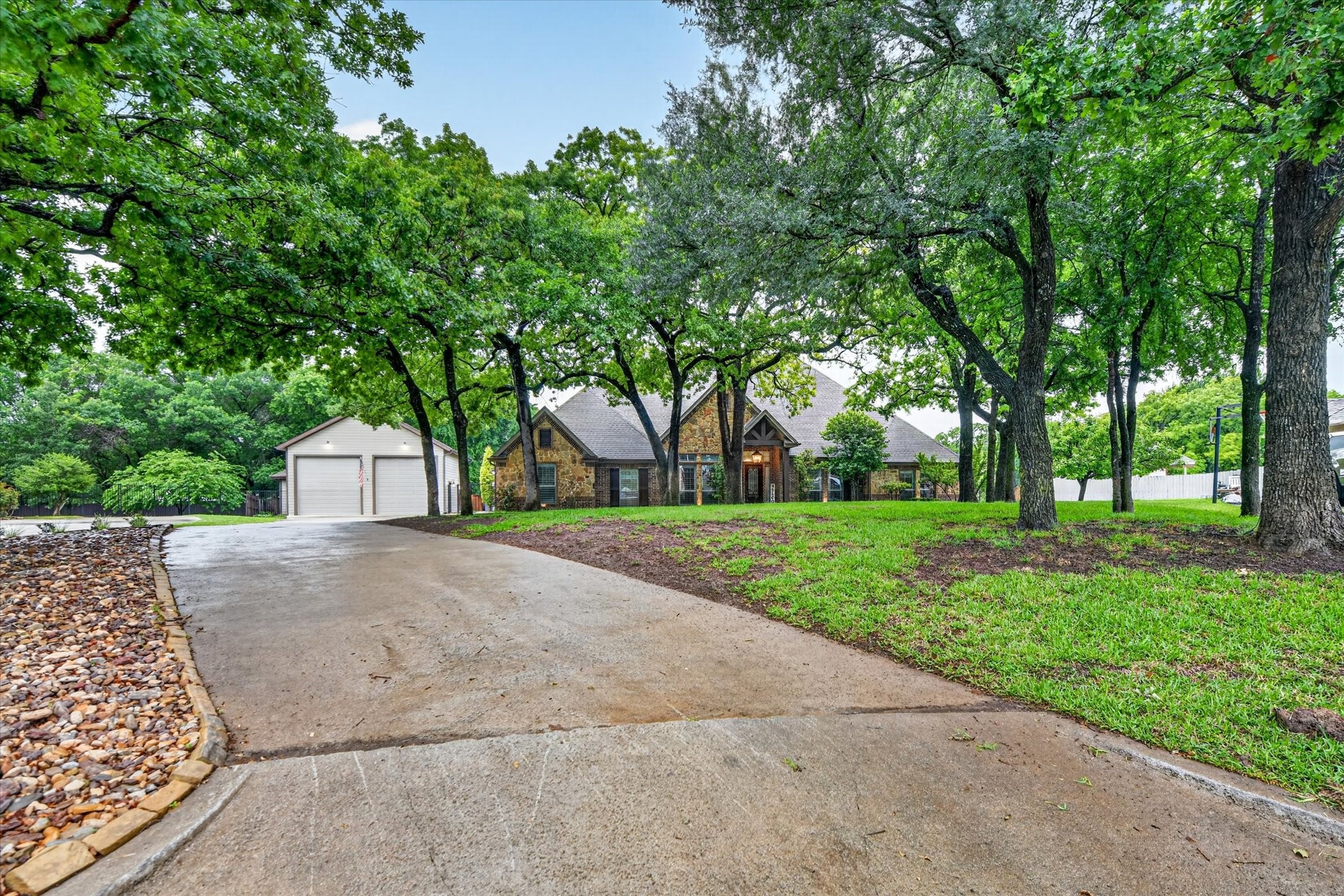 1005 Meadow Lark Lane Weatherford TX 76087