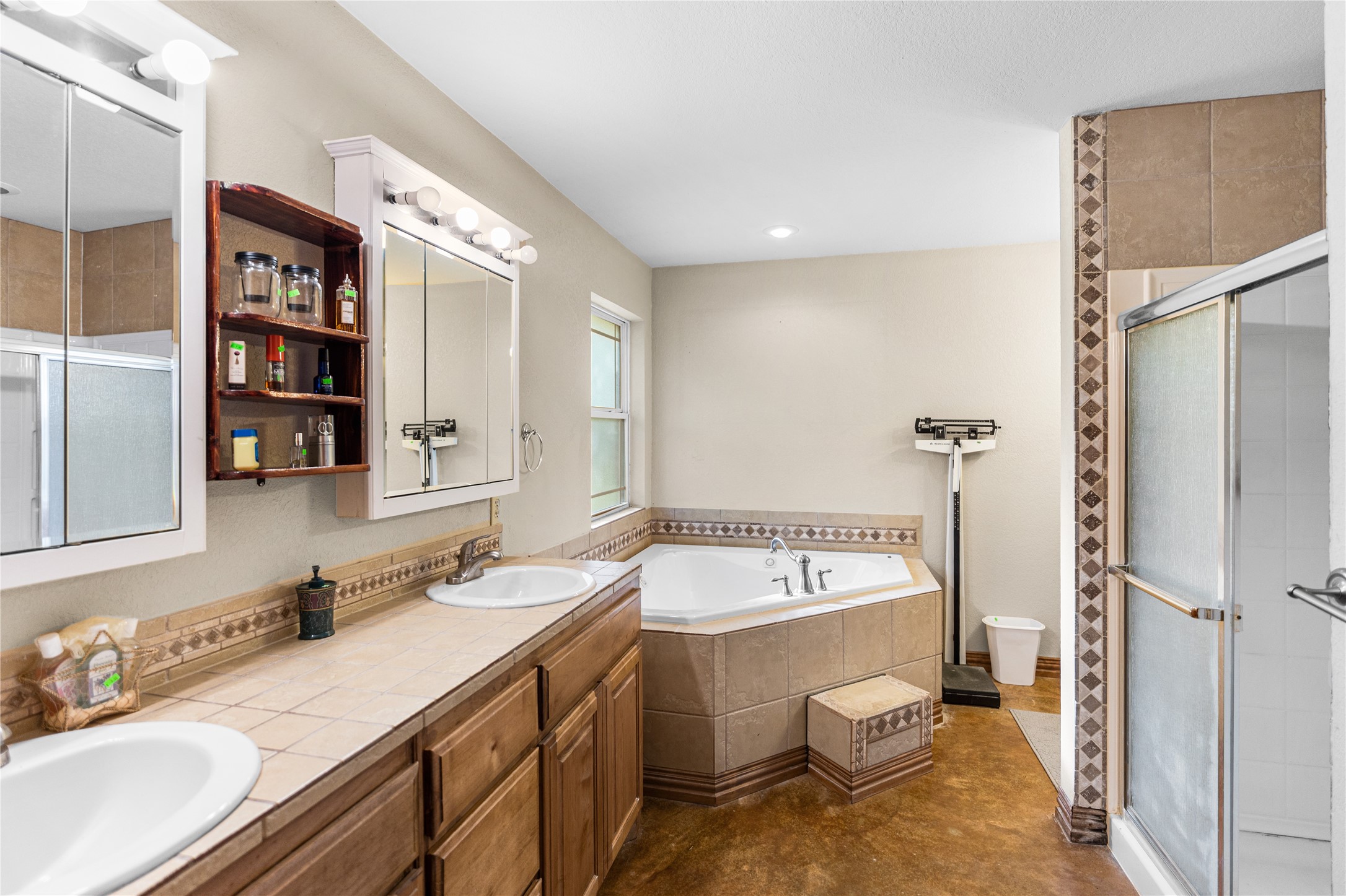 7275 Leavenworth Trail Mead OK 73449