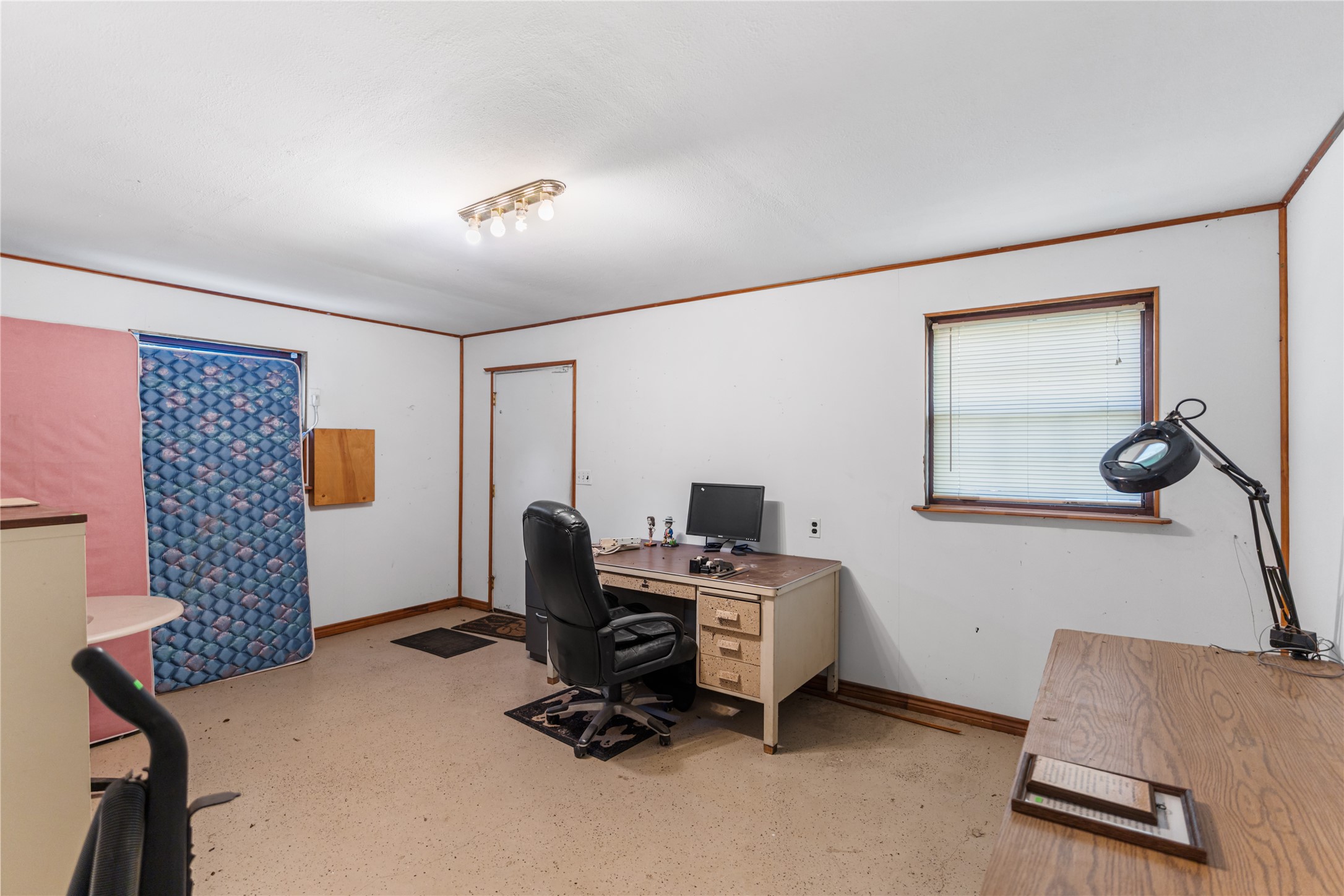 7275 Leavenworth Trail Mead OK 73449