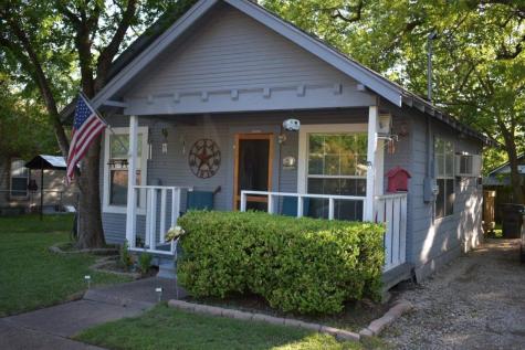 408 S Elm Street Kemp TX 75143