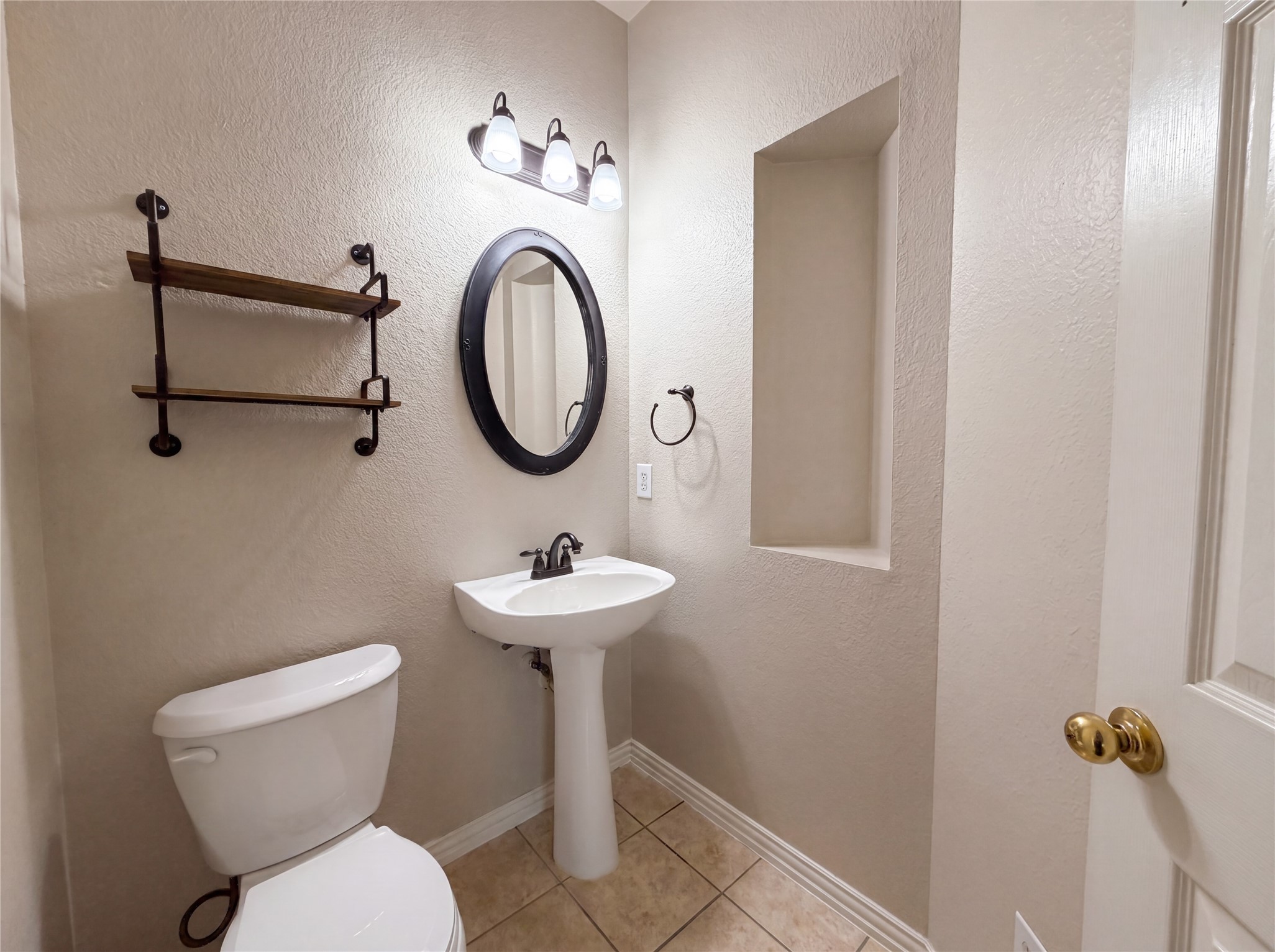 9801 Cedarcrest Drive Providence Village TX 76227