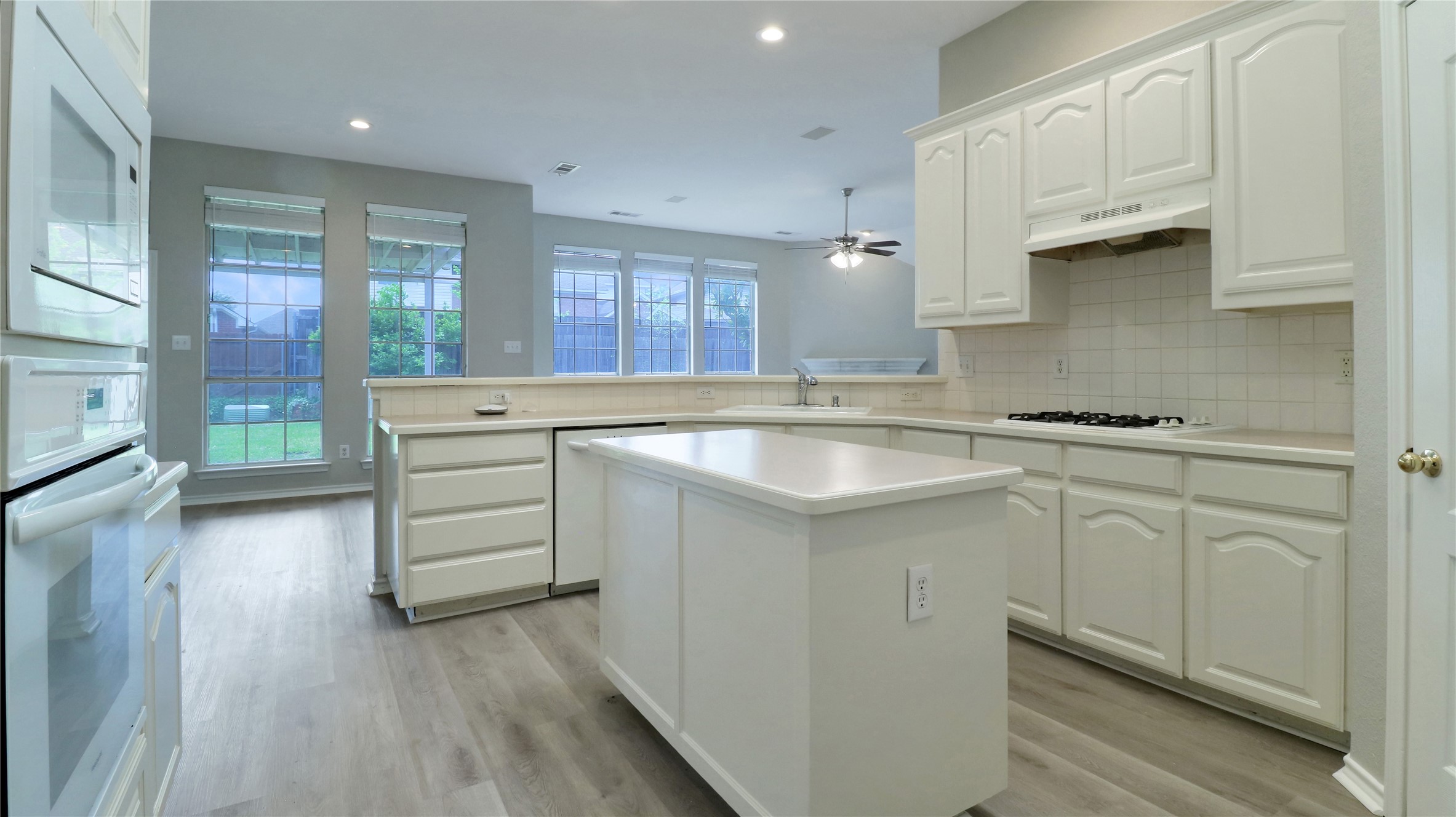 1314 Pegasus Drive Arlington TX 76013