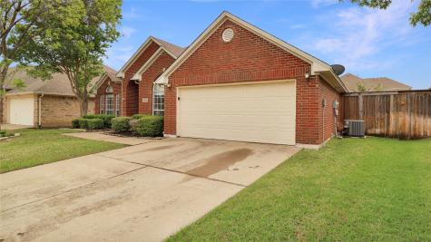 1314 Pegasus Drive Arlington TX 76013