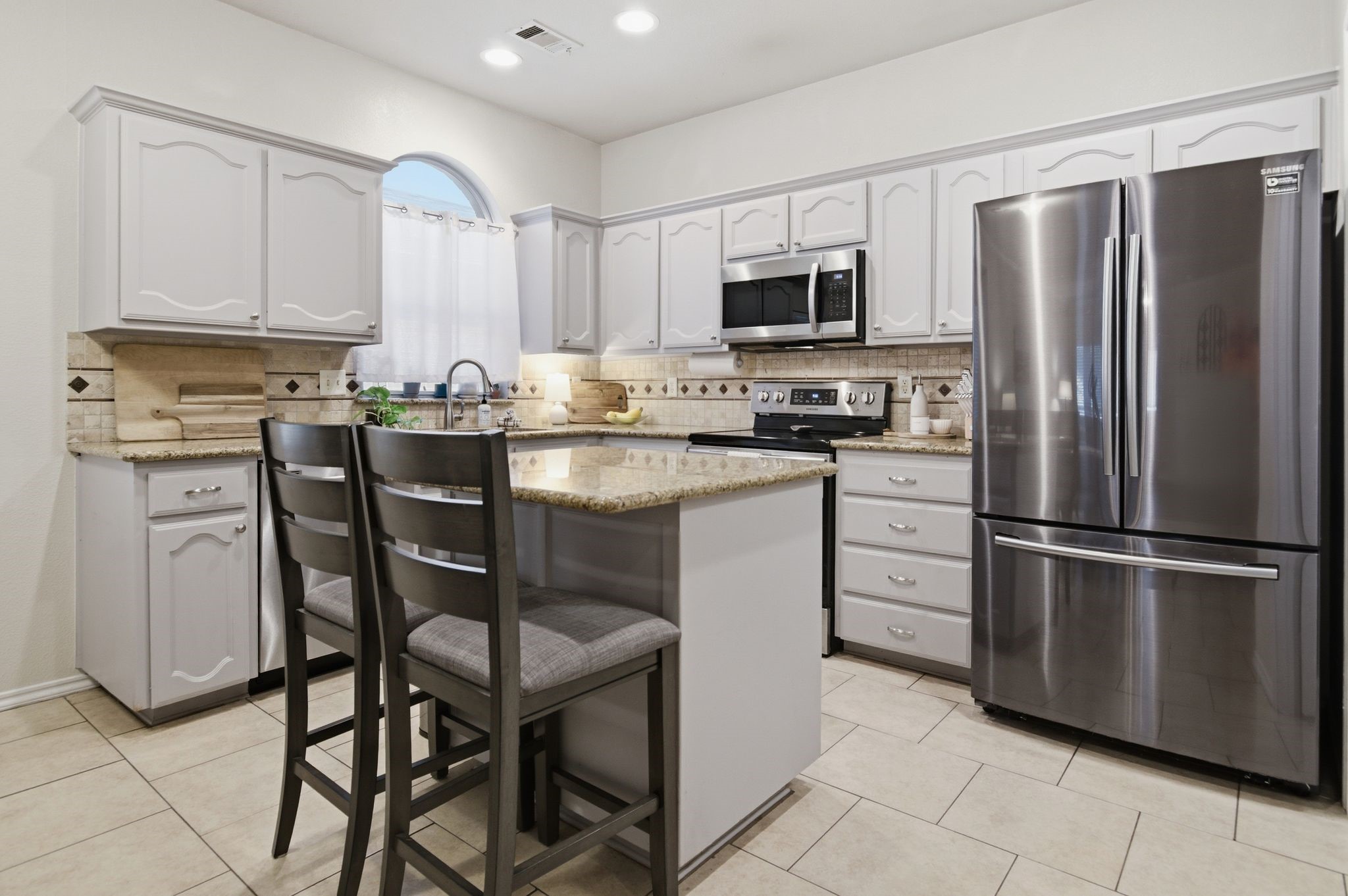 5913 Ozark Drive Fort Worth TX 76131