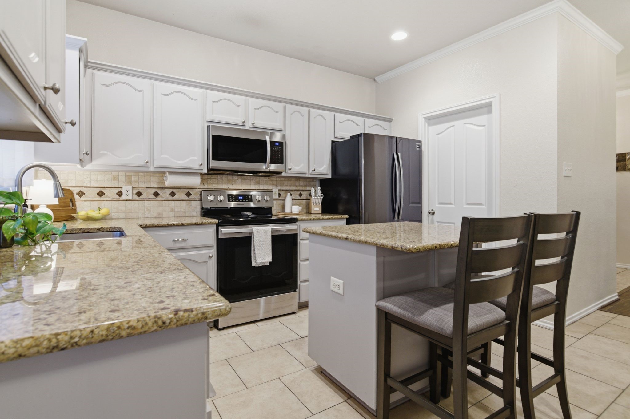 5913 Ozark Drive Fort Worth TX 76131