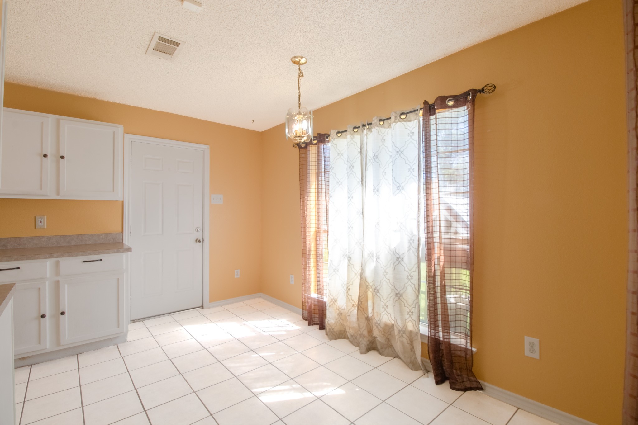 2651 Anderson Street Dallas TX 75215