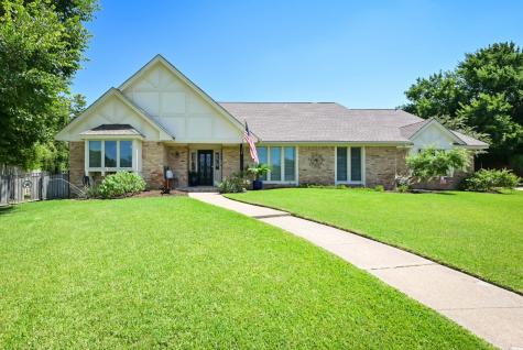 9 Country Club Court Pantego TX 76013