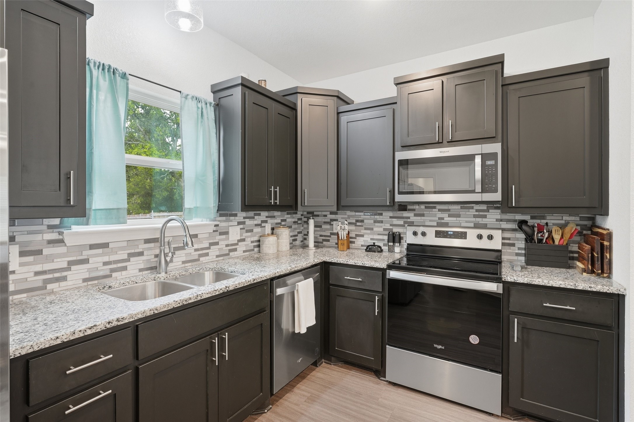 304 W Greenwood Avenue Bowie TX 76230
