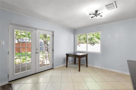 1109 Pine Ridge Drive Azle TX 76020