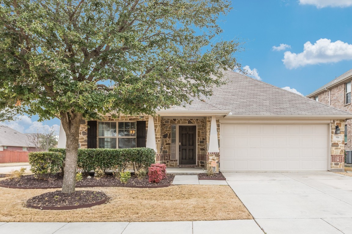 916 Hawk Valley Drive Little Elm TX 75068