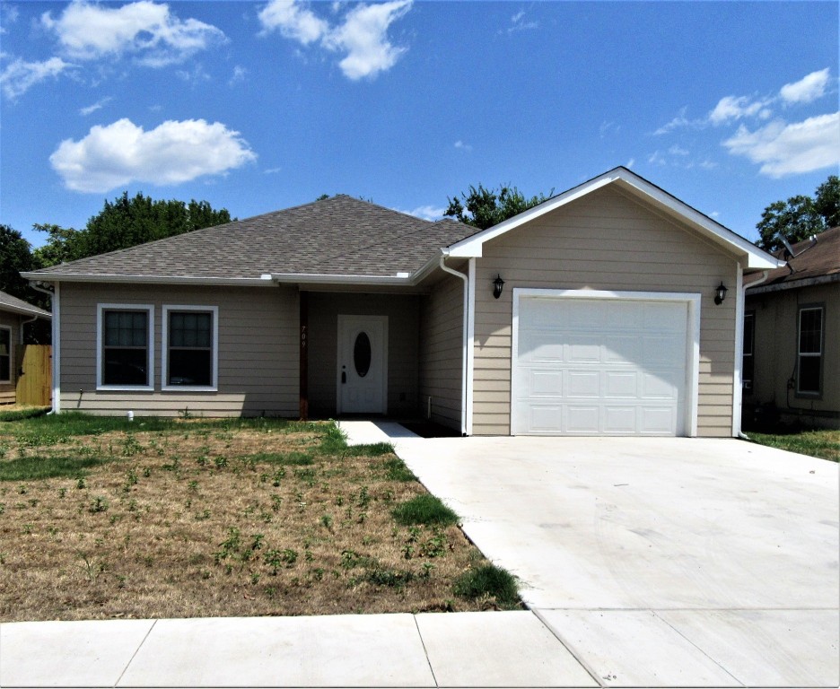 709 S Montgomery Street Sherman TX 75090