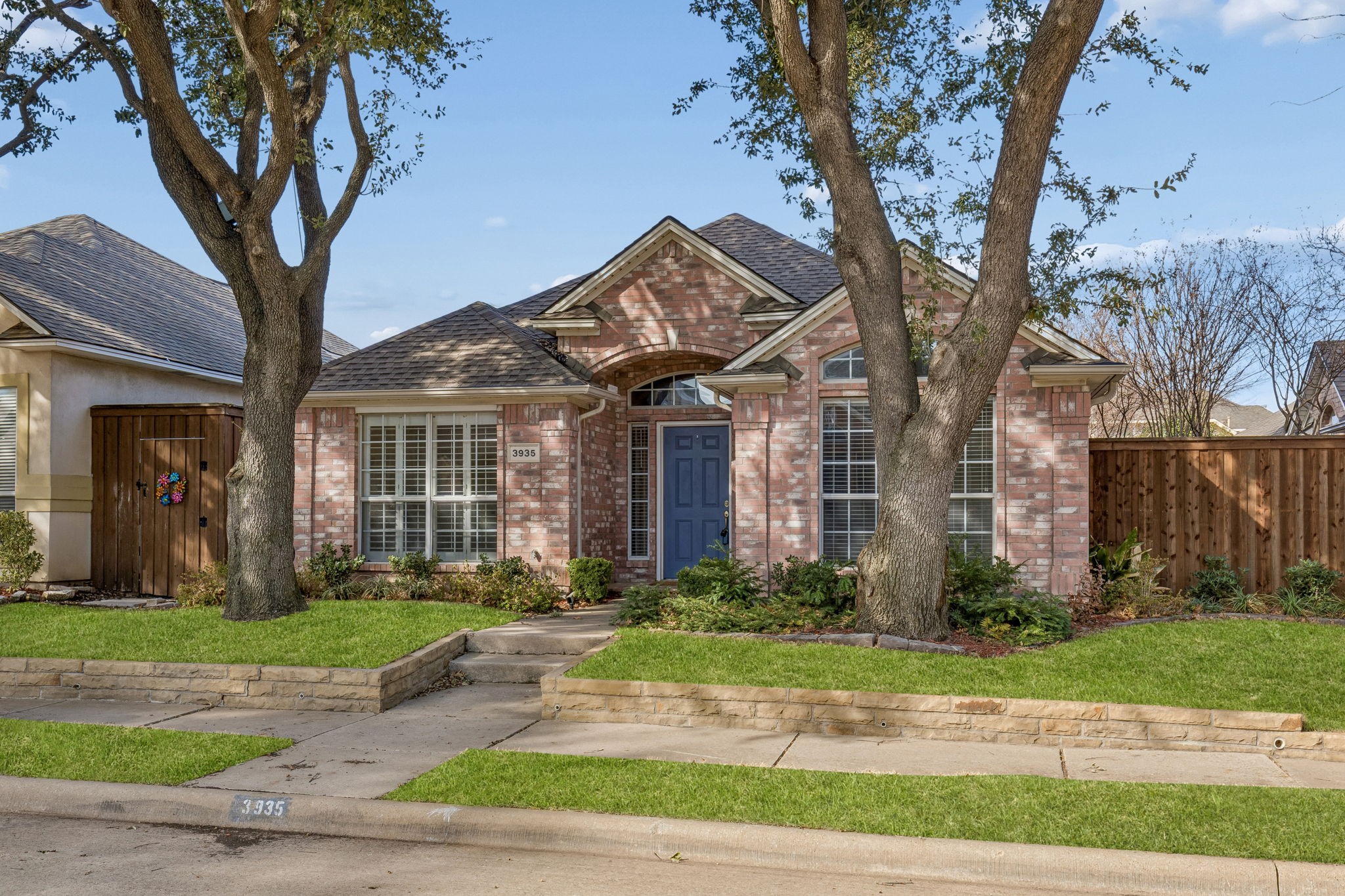 3935 Stockton Lane Dallas TX 75287