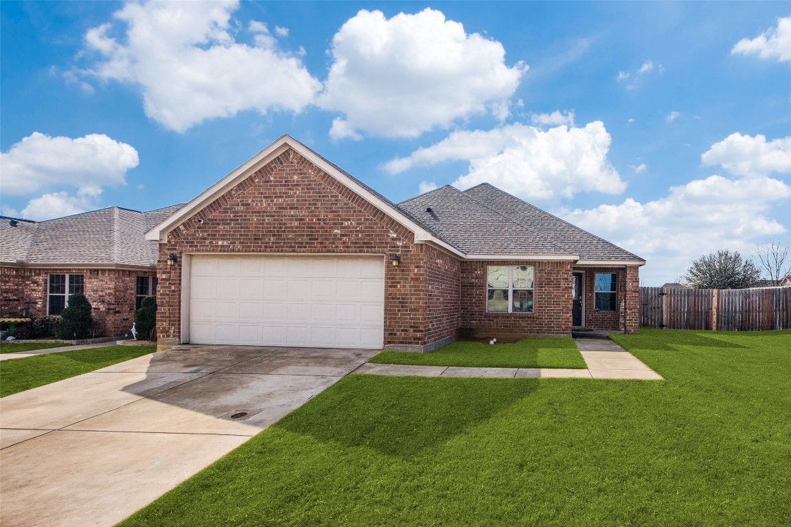 200 Irick Court Aubrey TX 76227