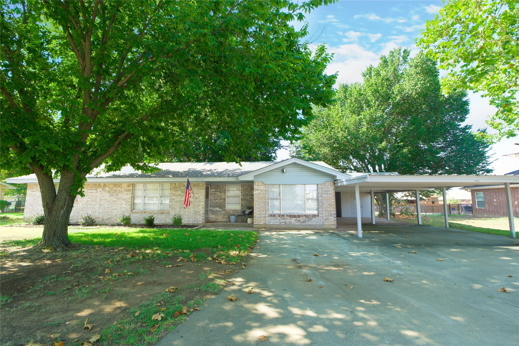 610 E Cross Street Muenster TX 76252