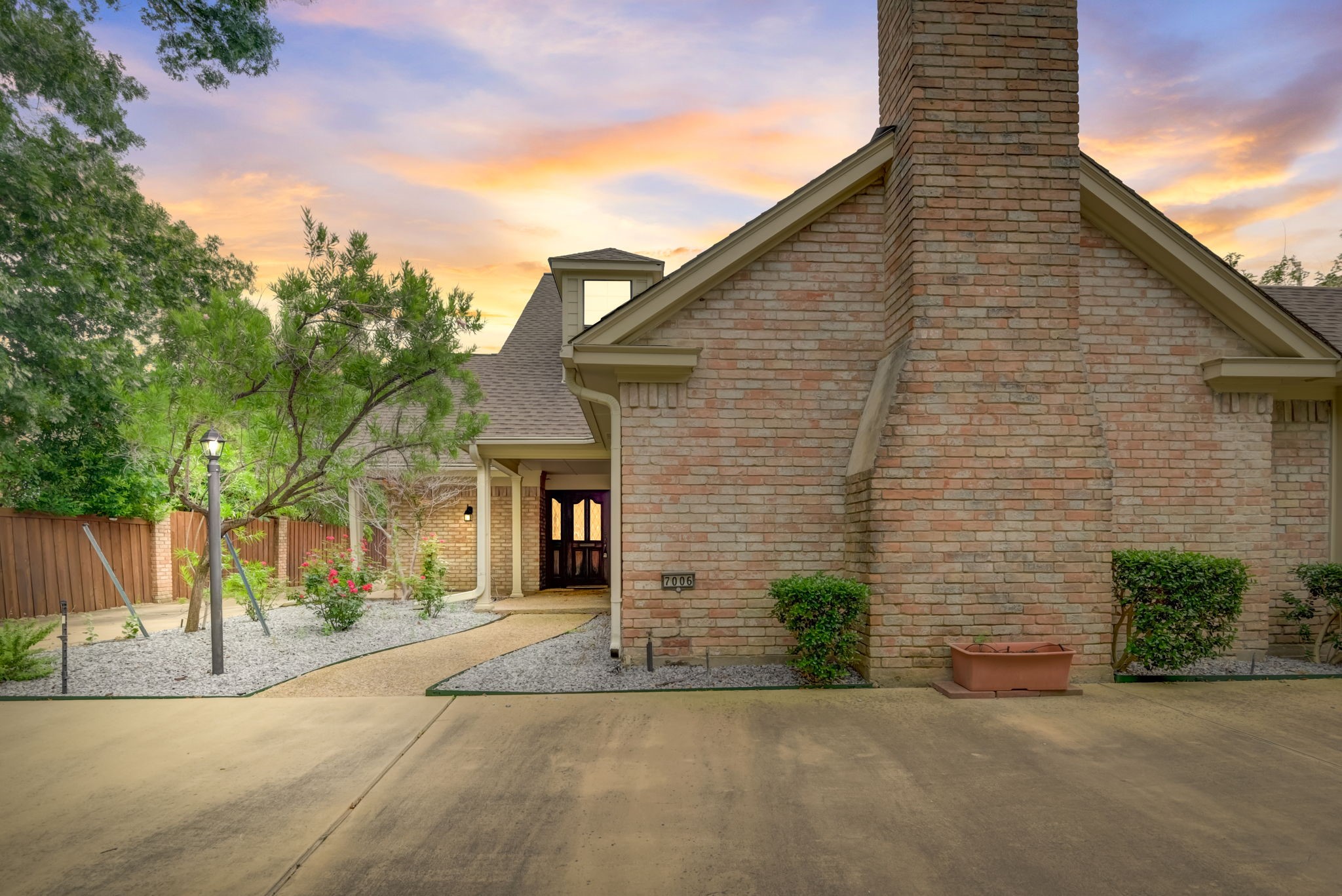 7006 Woodland Drive Dallas TX 75225