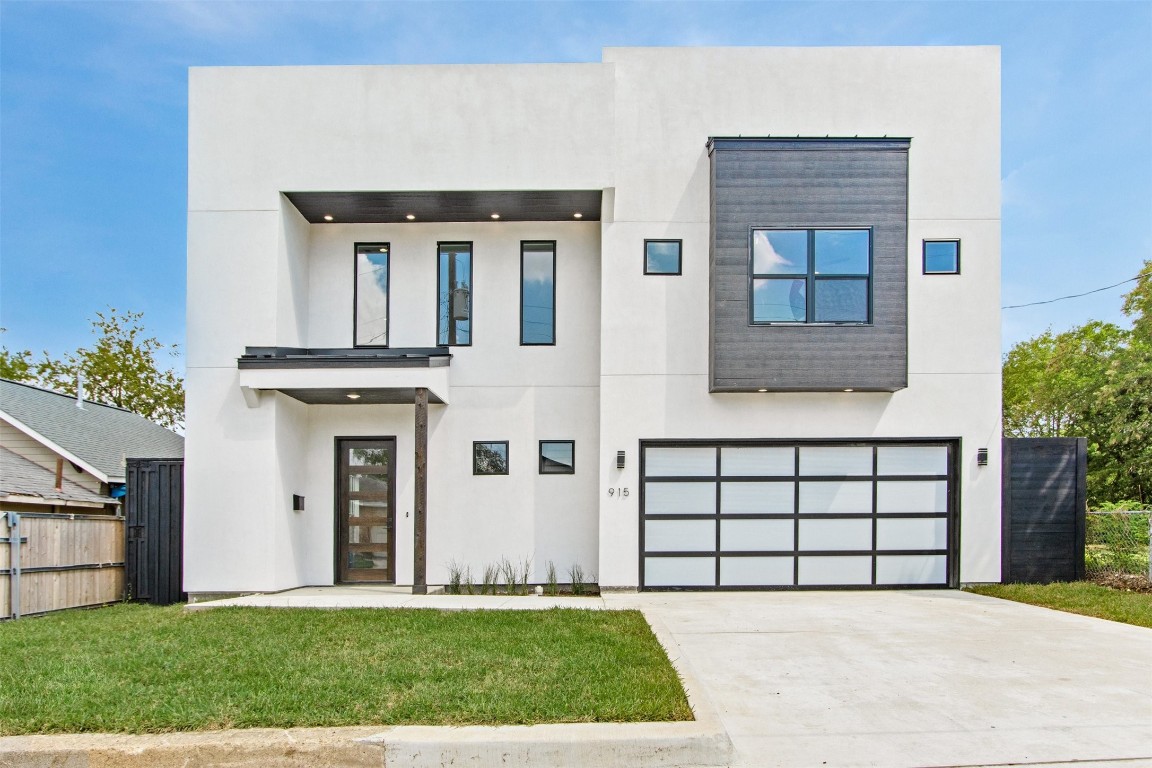 915 Claude Street Dallas TX 75203