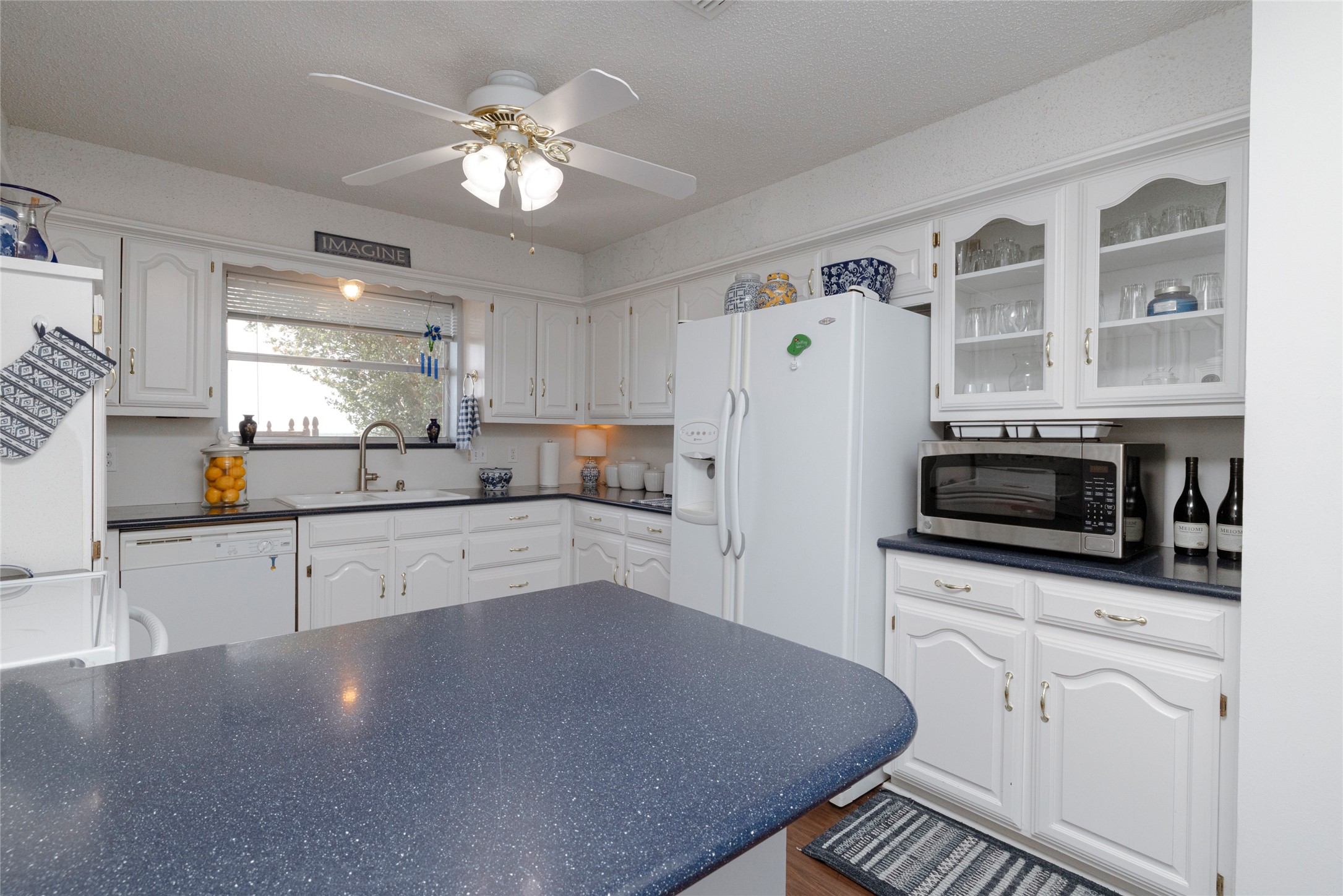 105 Lakeview Drive Runaway Bay TX 76426