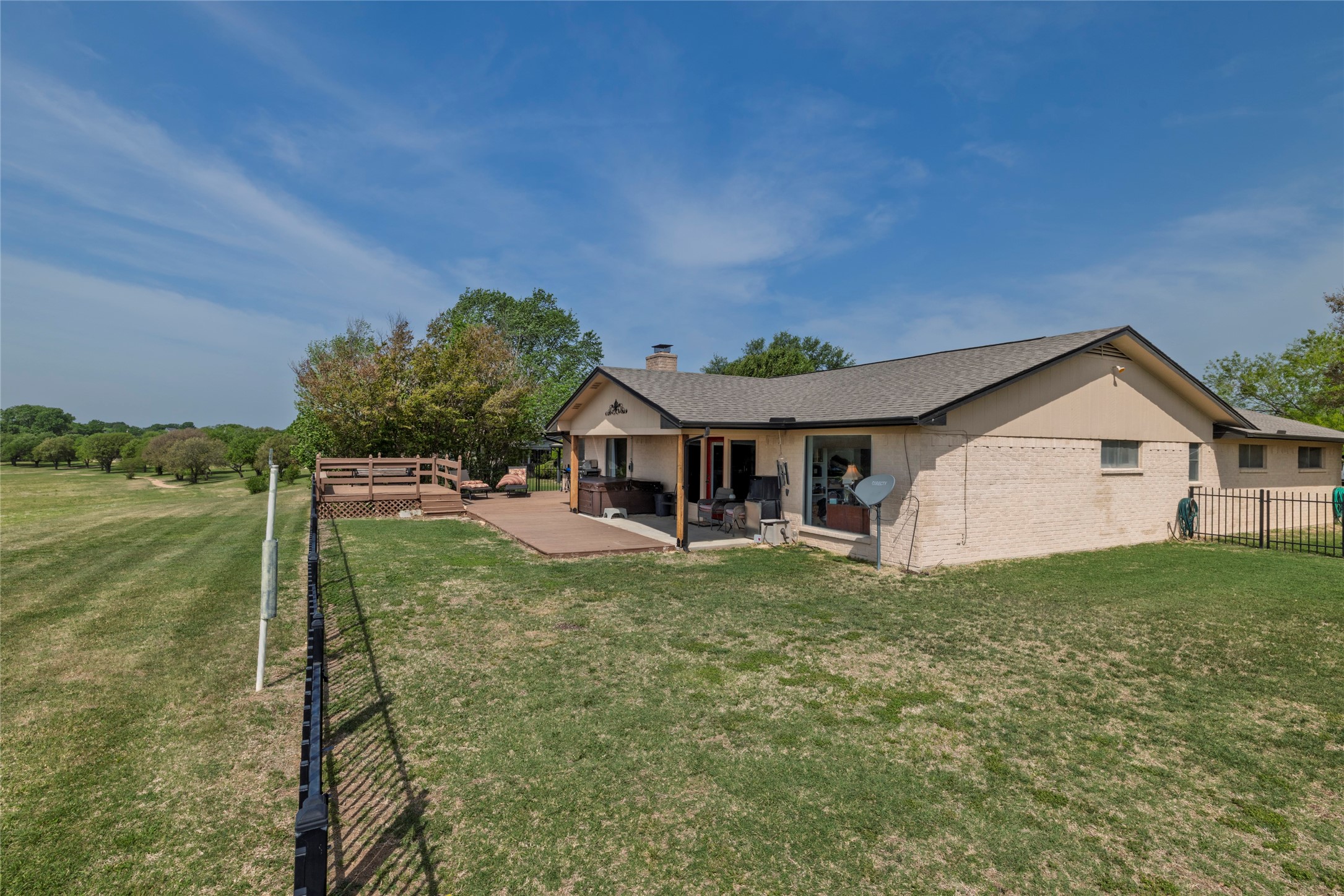 105 Lakeview Drive Runaway Bay TX 76426