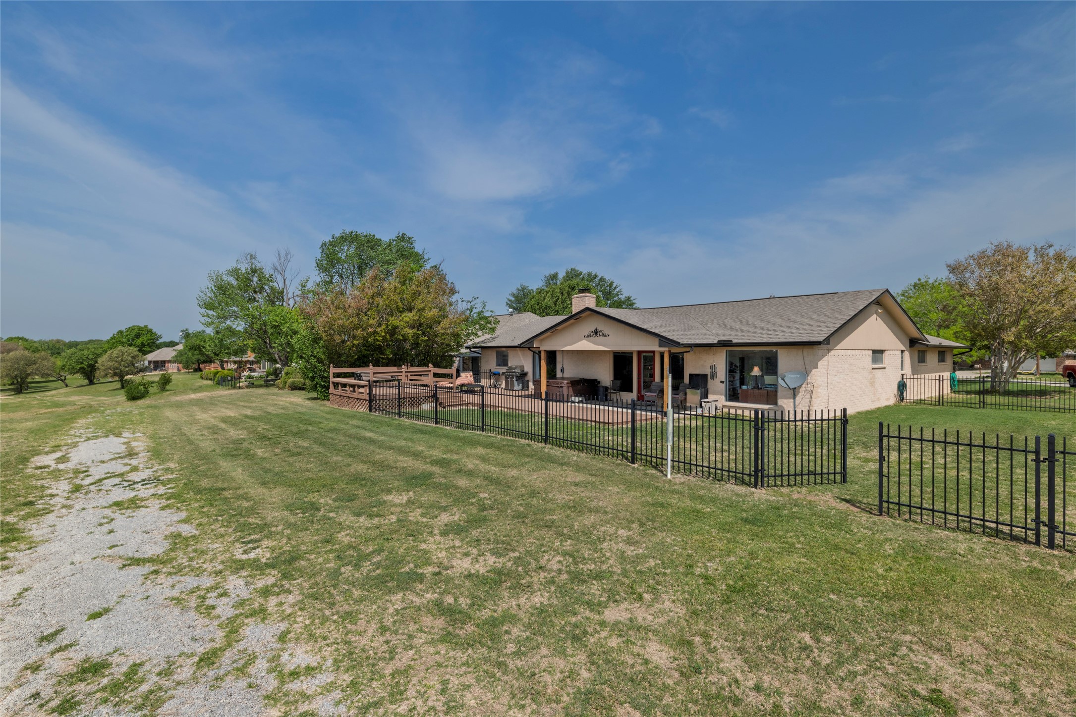 105 Lakeview Drive Runaway Bay TX 76426