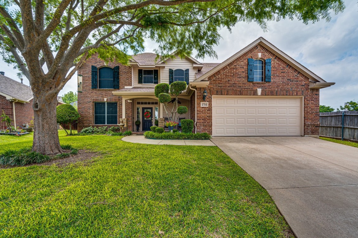 2751 Falcon Trail Grand Prairie TX 75052
