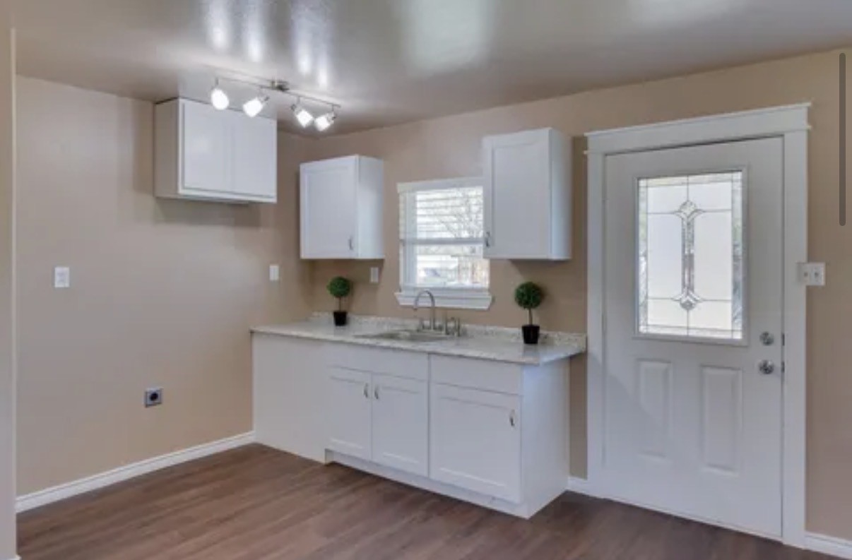 4330 Pensacola Court Dallas TX 75211