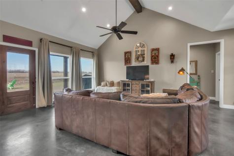 2415 Bucksnort Road Van Alstyne TX 75495