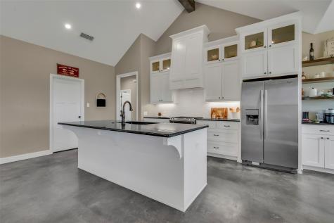 2415 Bucksnort Road Van Alstyne TX 75495
